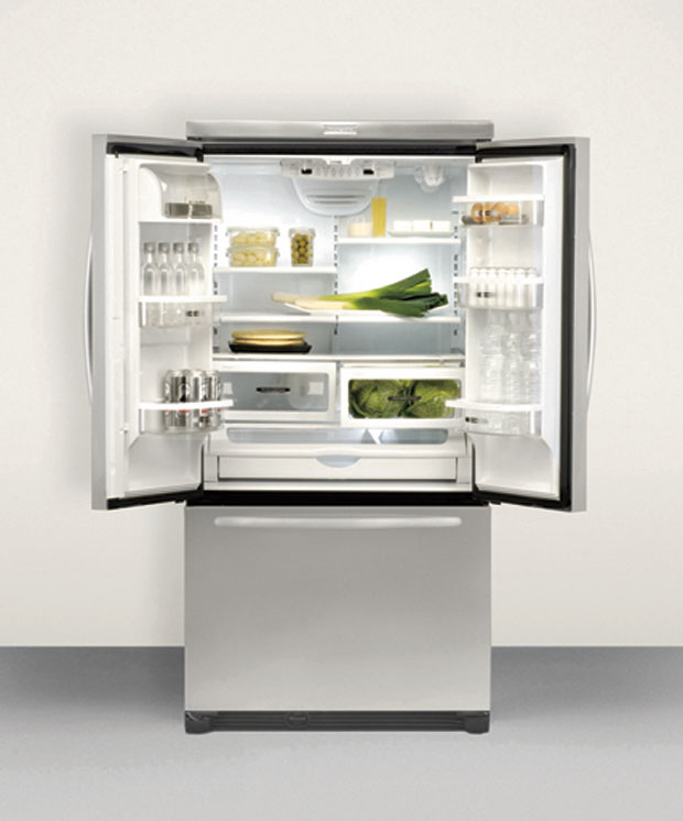 KitchenAid’s threedoor refrigerator is high, wide and handsome jmm PR