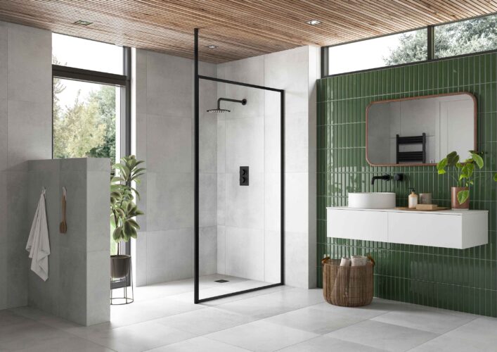 Flair---AYO-Framed-Wetroom-Panel-in-Matte-Black---low