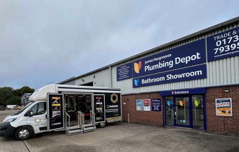 Instantor-Mobile-Training-Academy-at-James-Hargreaves-Peterborough---low