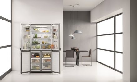 Brand New Whirlpool American-Style Fridge Freezer Offers Outstanding Food Preservation